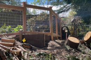 Bridle Trails Bellevue Fence - Hog Wire Panel