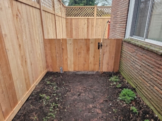 Bellevue Fence - Diagonal Lattice Top