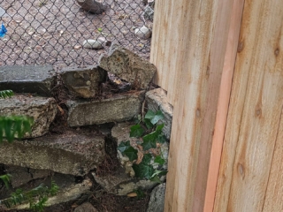 Bellevue Fence - Half Estate